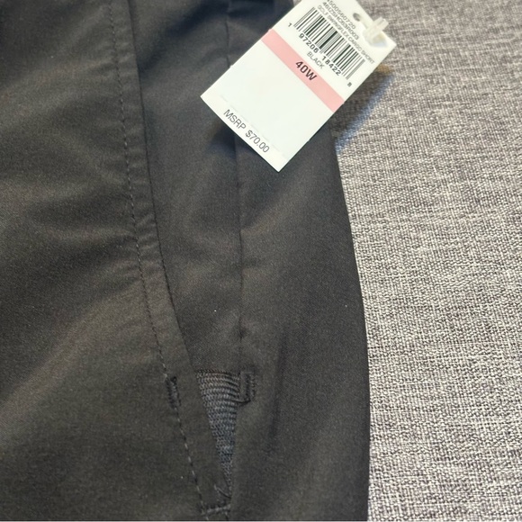 IZOD SWINGFLEX STRAIGHT FIT STRETCH GOLF SHORTS - BLACK - Picture 7 of 7